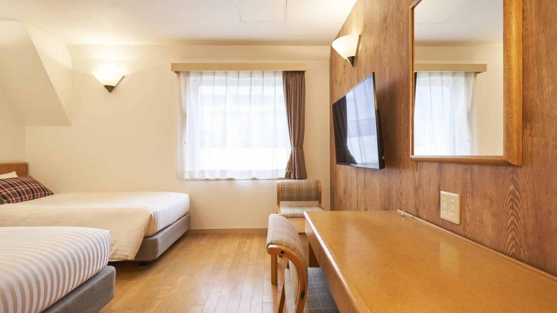 Hotel Toms Tokio 3*,  Japón